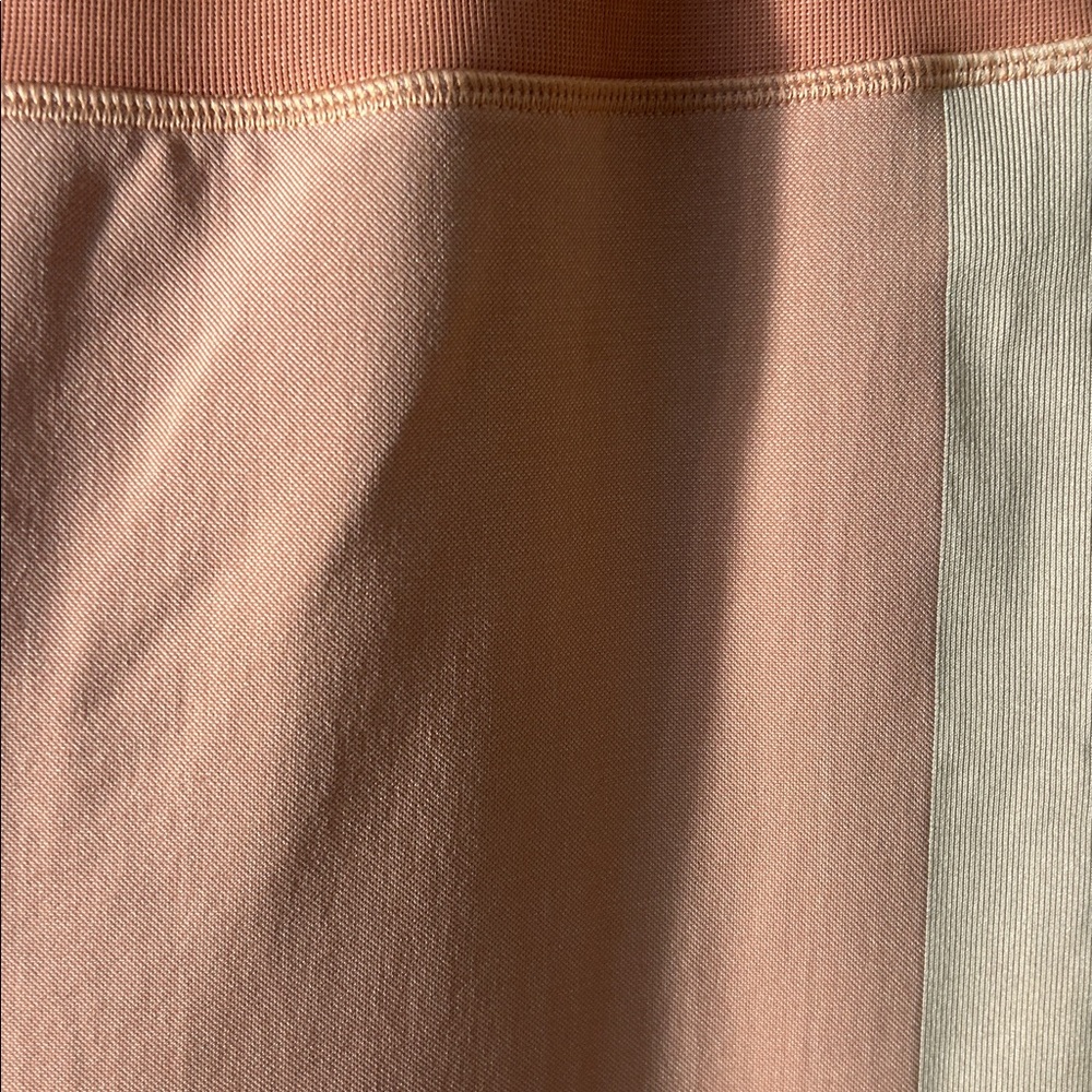 Lululemon Ebb to train Abstract Coral and Beige Leggings - Picture 3 of 14